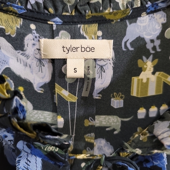 Tyler Boe Halprin Silk Woof Party Top Small Dog Party Graphic Design - Picture 6 of 9